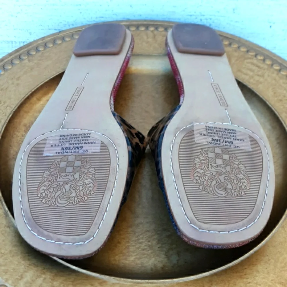 NWT VINCE CAMUTO PRTINDAL SLIDE SANDAL - Picture 6 of 8
